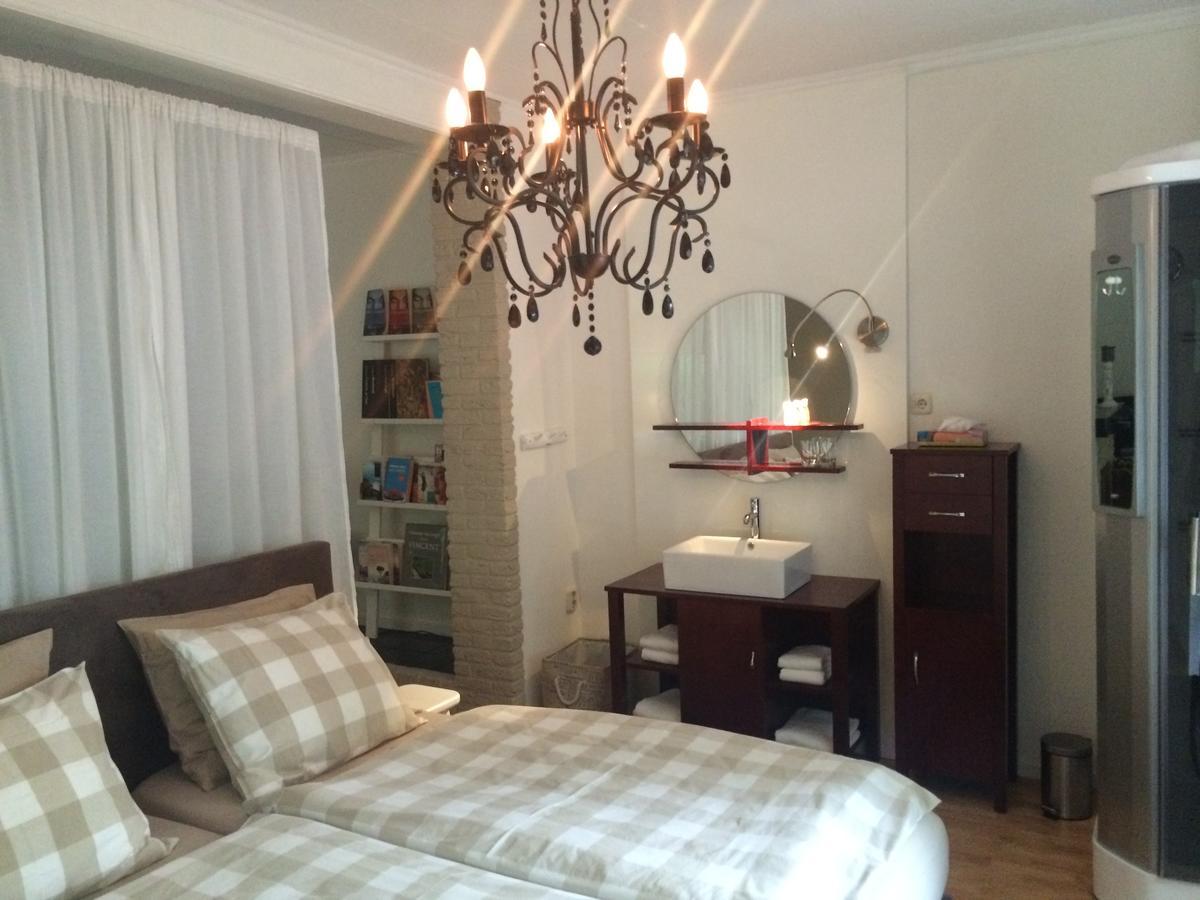 Bed And Breakfast "Kasteelzicht" Vaassen 객실 사진